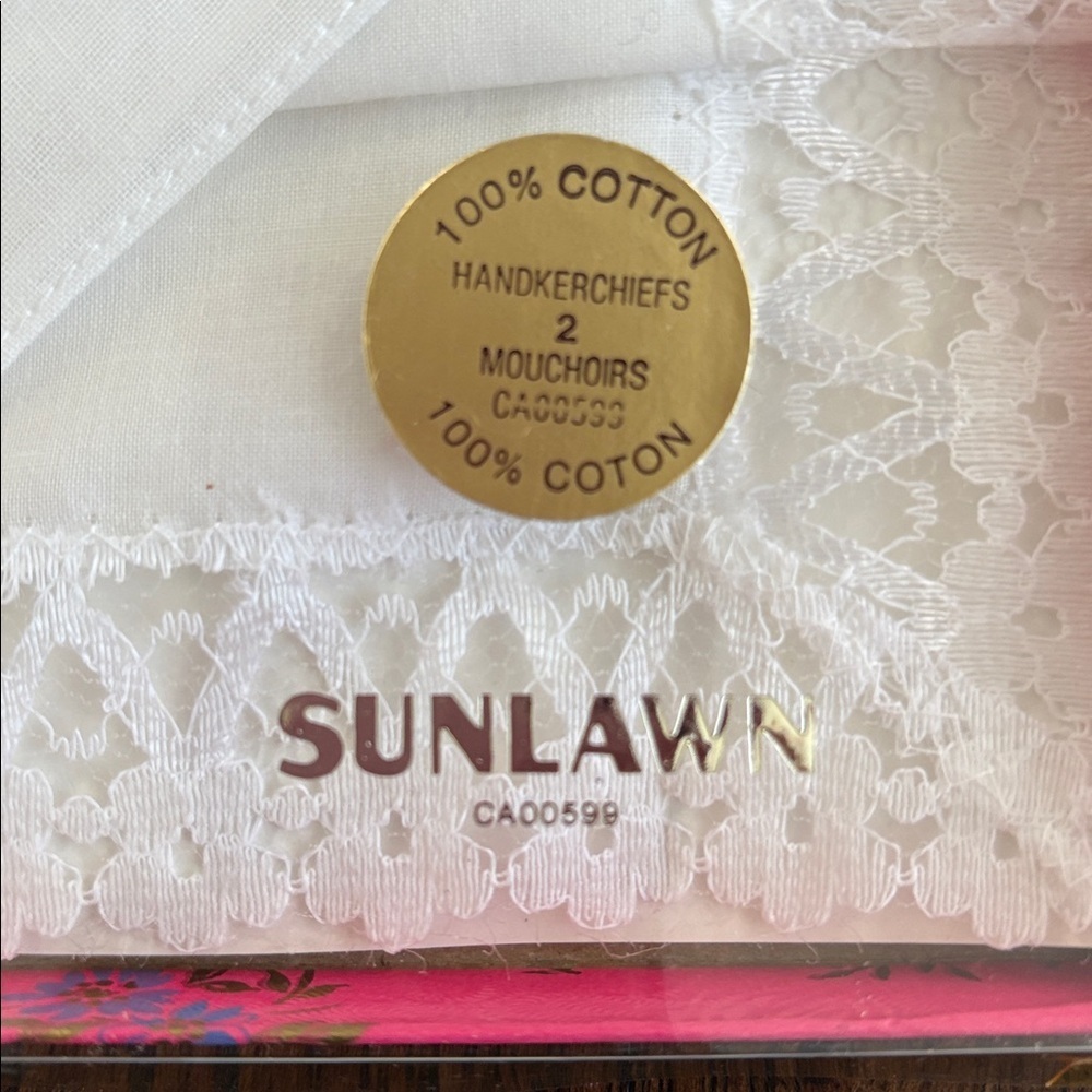 Vintage 2 White Handkerchief with Pink Floral Embroidery/Handkerchief with Lace. - Picture 8 of 9
